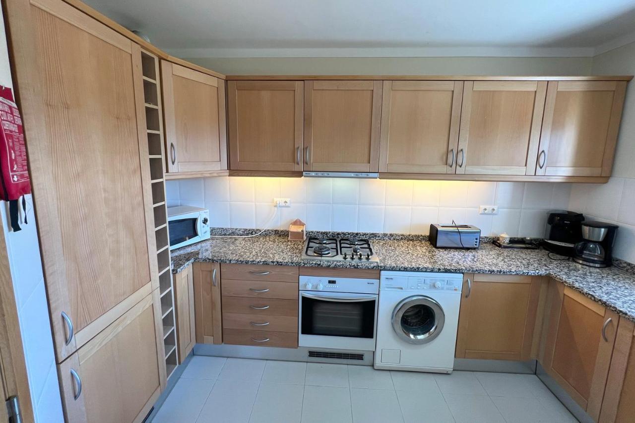 Apartment By The Beach With Parking And Wifi By Amcf Portimão Eksteriør bilde