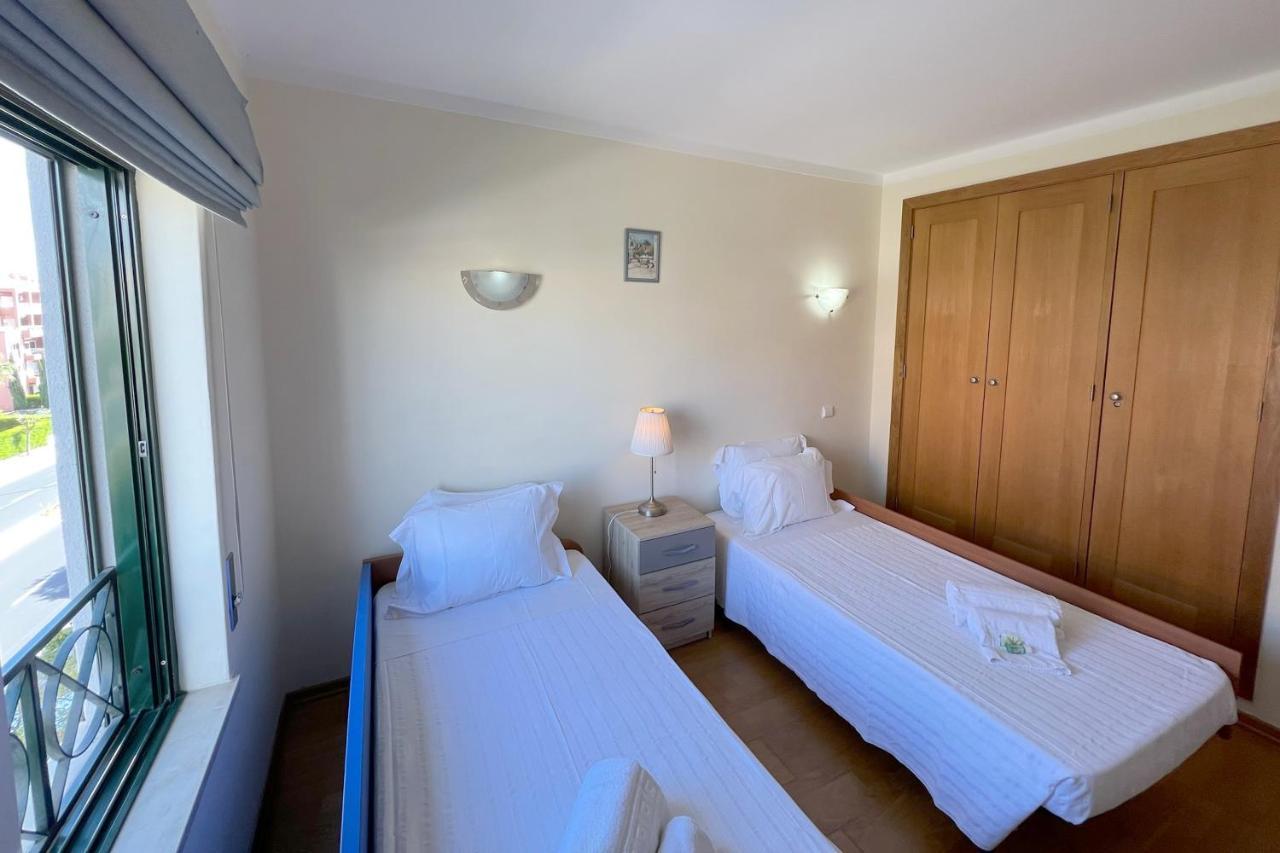 Apartment By The Beach With Parking And Wifi By Amcf Portimão Eksteriør bilde